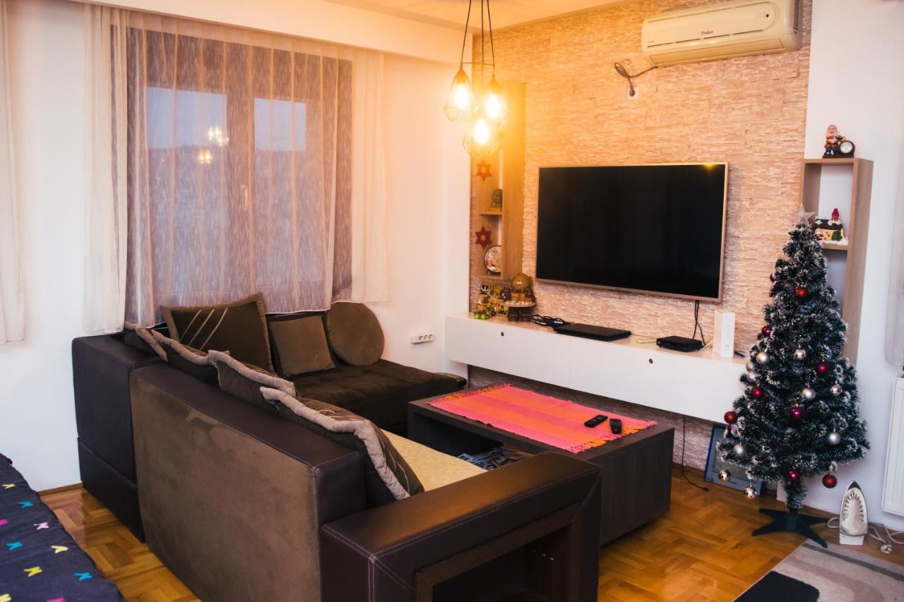 Apartment Aleksija Ni エクステリア 写真
