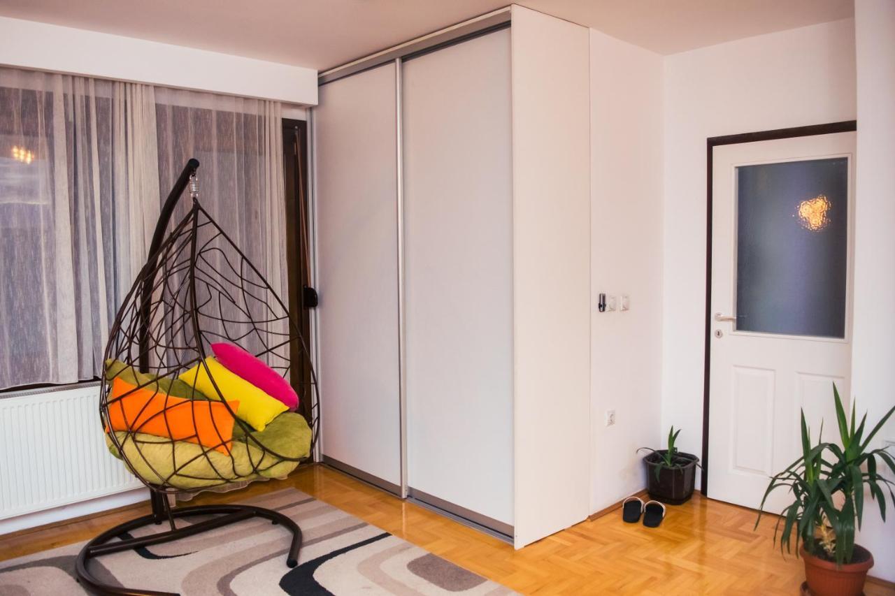 Apartment Aleksija Ni エクステリア 写真
