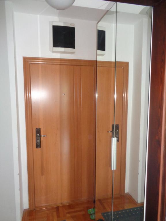 Apartment Aleksija Ni エクステリア 写真