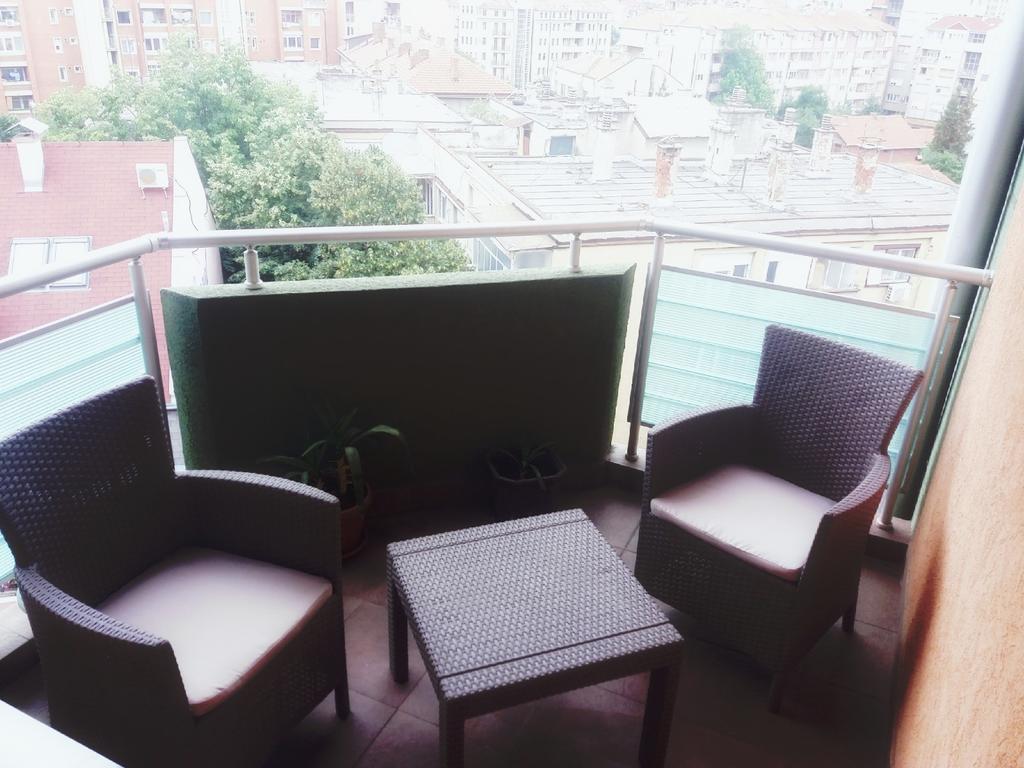 Apartment Aleksija Ni エクステリア 写真