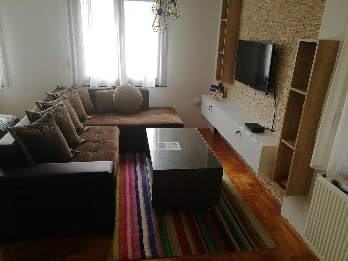 Apartment Aleksija Ni エクステリア 写真